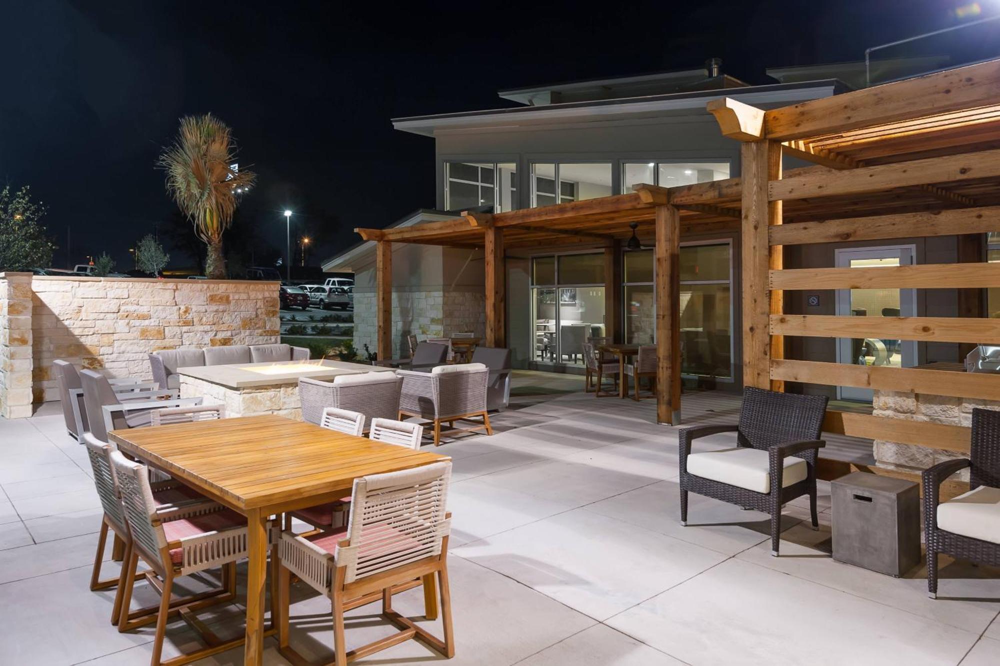 Residence Inn By Marriott Austin Airport מראה חיצוני תמונה